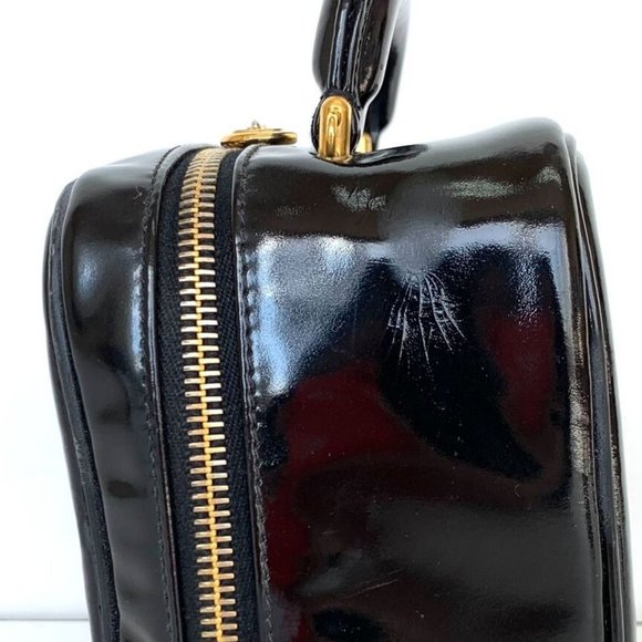 Chanel long strappurse Box Vanity Cosmetic Bag Patent Leather Black Authentic - Picture 13 of 14